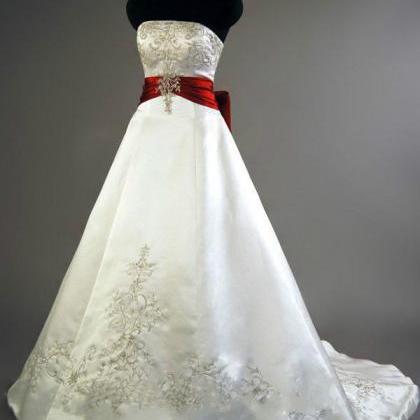 Strapless Embroidery Bridal Dress