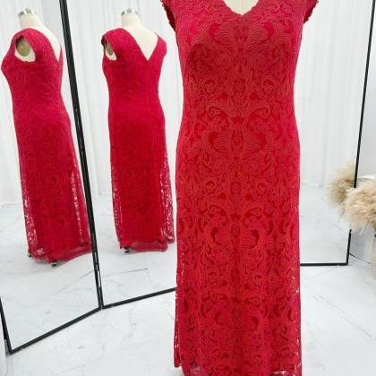 Plus Size Red Lace Formal Occasion Dress