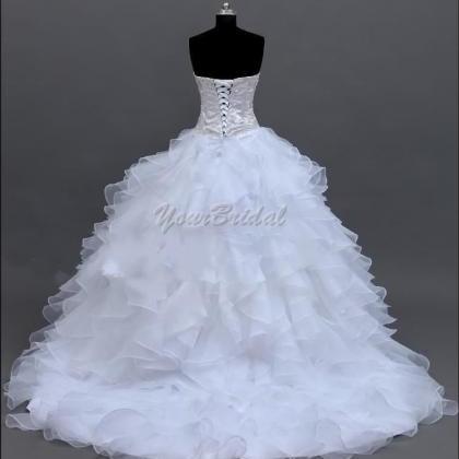Fluffy Tiered Ball Gown Wedding Dress Bridal Dress..