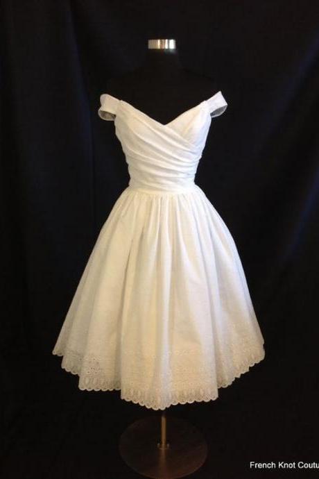 Off Shoulder Vintage Ivory Taffeta Wedding Dress