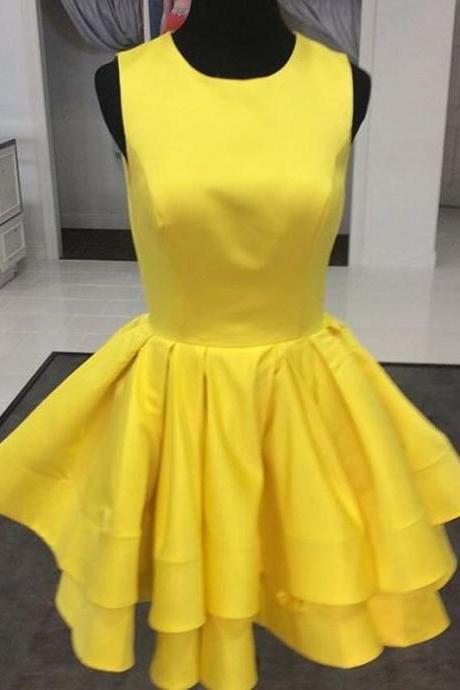 Round Neck Yellow Semi Formal Dress