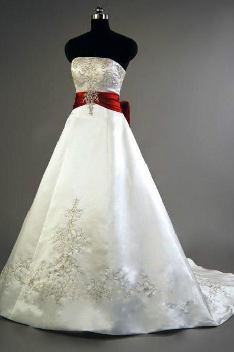 Strapless Embroidery Bridal Dress