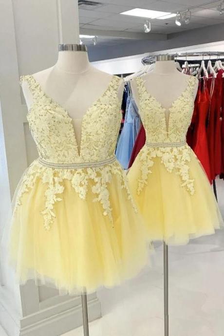Sleeveless Yellow Short Prom Dress