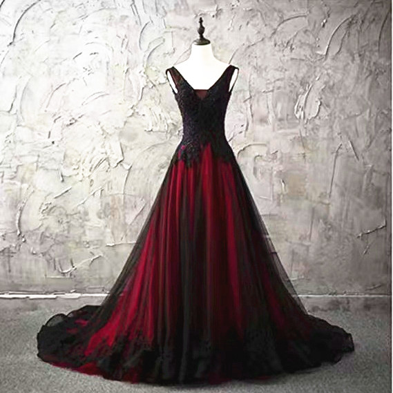 V Neck Black Red Formal Occasion Dress with Court Train