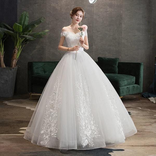 Elegant Off-Shoulder Bridal Gown with Lace Embroidery