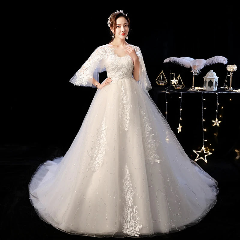 Elegant Lace Applique Bridal Gown With Detachable Sleeves on Luulla