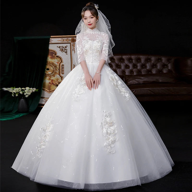 Elegant Long Sleeve Lace Applique Bridal Gown With Veil on Luulla