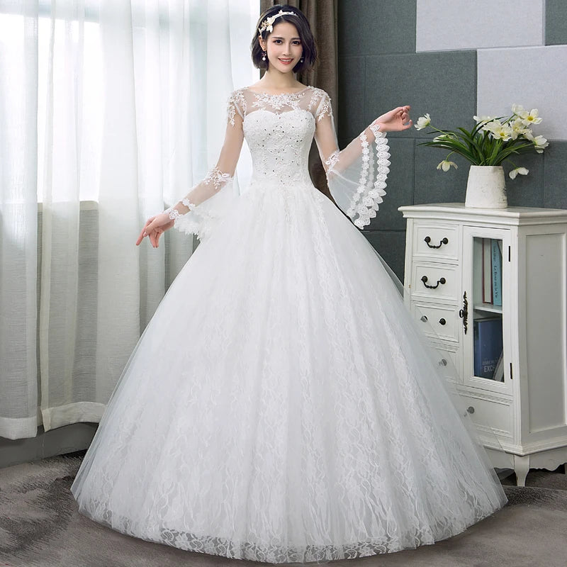 New Design Luxury Long Sleeve Ball Gown Wedding Dress with Elegant Detailing