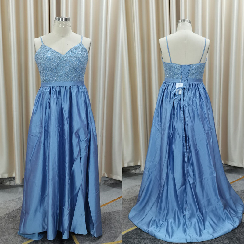 Long Sleeve Ball Gown Lace Appliques Plus Size Satin Prom Dresses UK