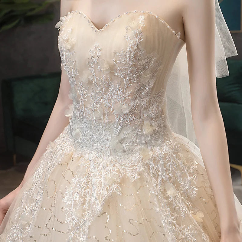 Sweetheart Elegant Lace Fitted Wedding Dresses With Detachable Long Train main image 0